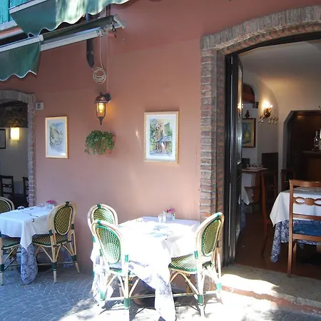 Corneliani Ii * Sirmione
